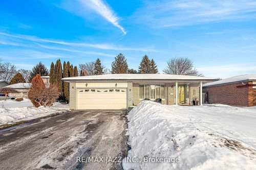 5 Dingley Crt, Ajax, ON, L1S6B5 | Card Image