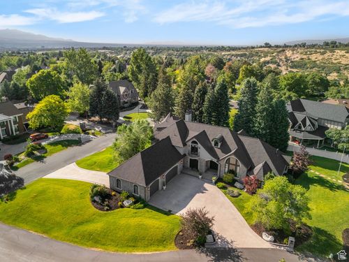 8 Northridge Way, Sandy, UT, 84092-4906 | Card Image