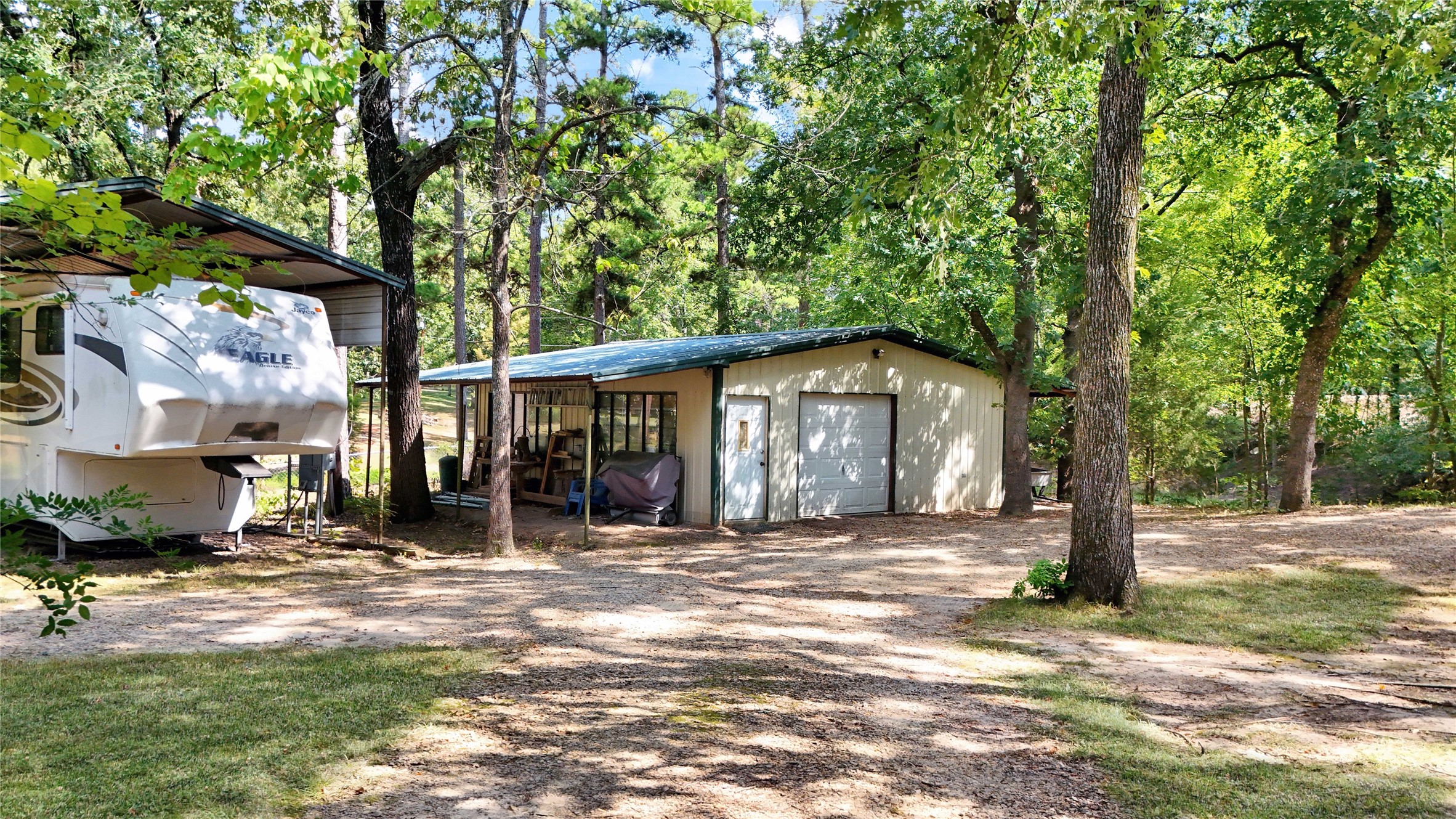 Residential in Powderly 5
