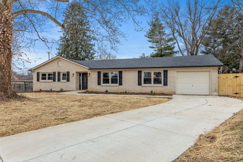 112 Derby Ct, Versailles, KY, 40383-1765 | Card Image