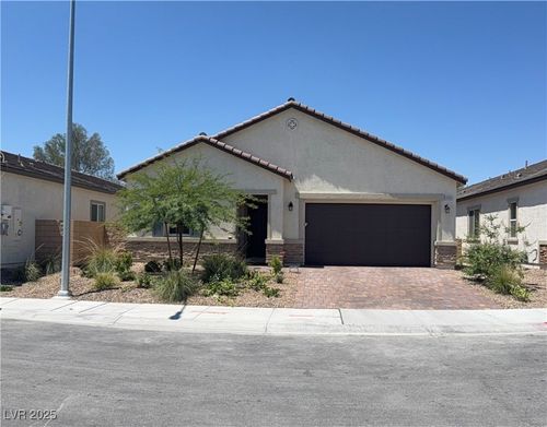 6009 La Coste St, North Las Vegas, NV, 89081-6940 | Card Image