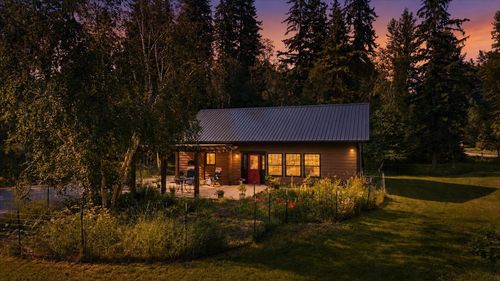 232 Toftum Ln, Columbia Falls, MT, 59912-8952 | Card Image