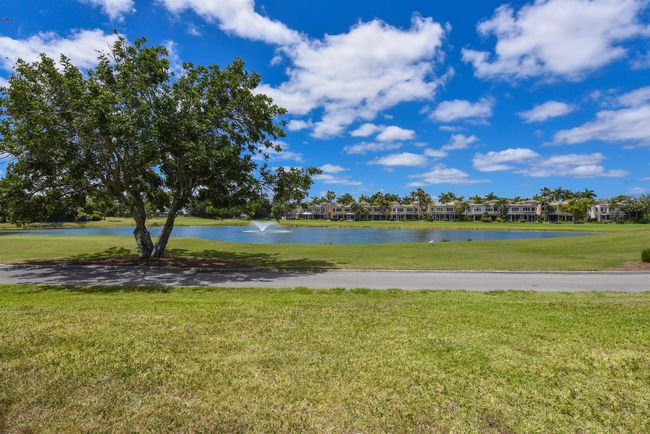 1512 15 Th Ter, Condo with 3 bedrooms, 3 bathrooms and null parking in Palm Beach Gardens FL | Image 5