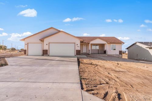 489 S Laporte Dr, Pueblo West, CO, 81007-1572 | Card Image