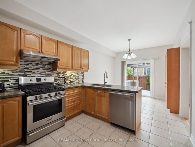 62 Macedonia Crt, House other with 4 bedrooms, 4 bathrooms and 2 parking in Newmarket ON | Image 8