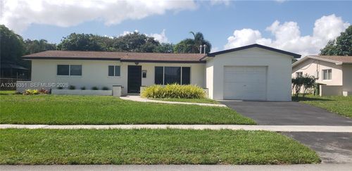 8320 Nw 24th Ct, Pembroke Pines, FL, 33024-3459 | Card Image