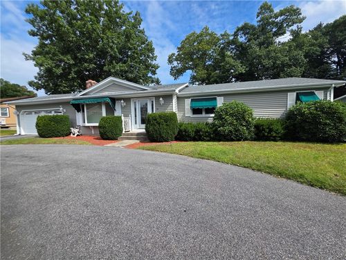 19 Roger Williams Dr, Greenville, RI, 02828-2631 | Card Image