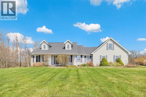 1201 Gesto Sideroad, Essex, ON, N8M2X6 | Card Image