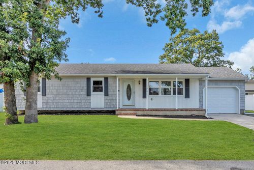 1020 Cable Ave, Beachwood, NJ, 08722-3434 | Card Image