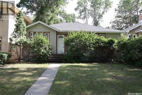 2711 Hill Ave, Regina, SK, S4S0V5 | Card Image