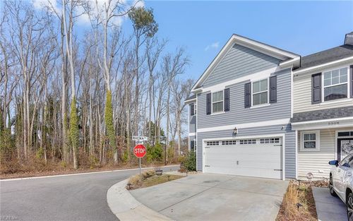5504 Moravian Dr, Virginia Beach, VA, 23462-1819 | Card Image