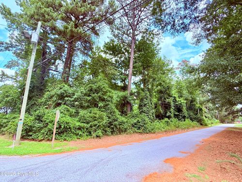 #6 Pine Street, La Grange, NC, 28551 | Card Image
