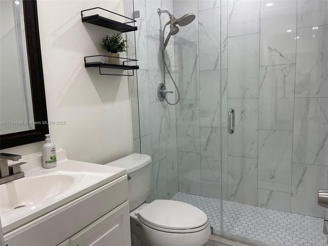 12000 Sw 110 Th Street Cir N, Townhouse with 3 bedrooms, 2 bathrooms and null parking in Miami FL | Image 12