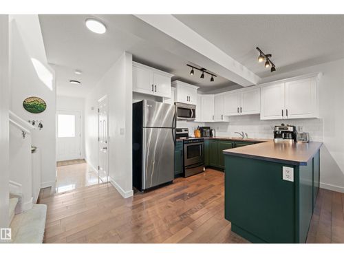 21324 46 Ave Nw, Edmonton, AB, T6M0H1 | Card Image