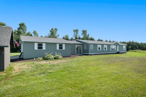 778 Mckinch Dr, Saranac, MI, 48881-9812 | Card Image