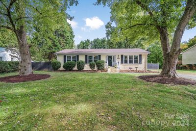 5129 Yukon Road, House other with 3 bedrooms, 2 bathrooms and null parking in Walkertown NC | Image 2