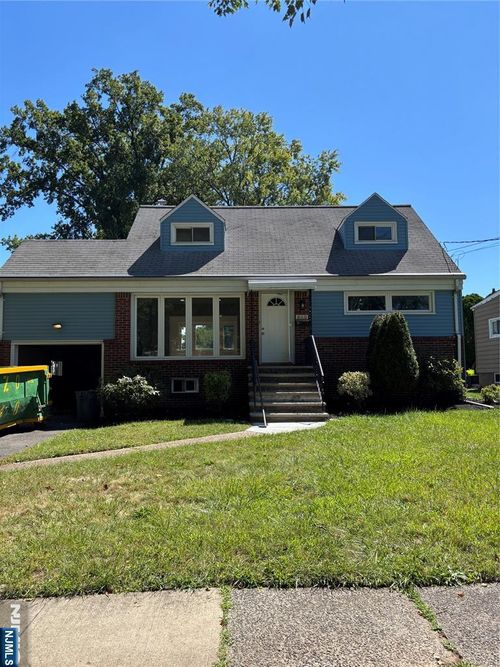 569 5th Ave, Roselle, NJ, 07203 | Card Image