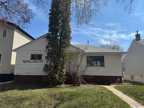 1318 Av B N, Saskatoon, SK, S7L1G5 | Card Image