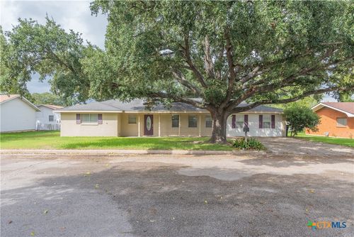 316 S Mulberry Ave, Luling, TX, 78648-2948 | Card Image
