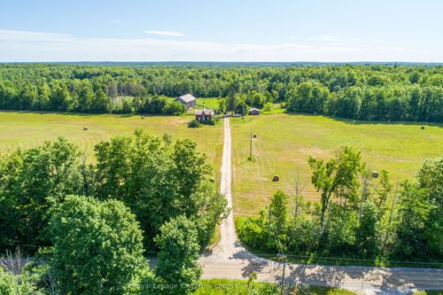 164 Sugar Bush Rd, Norland, ON, K0M2L0 | Card Image