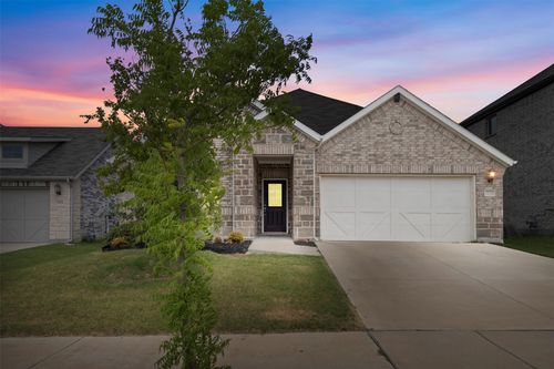 3420 Chivalry Dr, Denton, TX, 76207-2042 | Card Image
