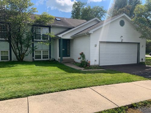 1301 Green Meadow Ln, Harvard, IL, 60033-3676 | Card Image