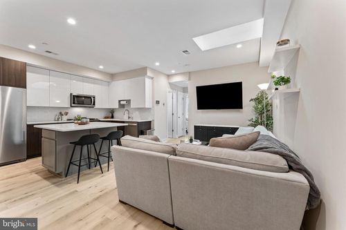 unit-9-818 Kennedy St Nw, WASHINGTON, DC, 20011-2997 | Card Image