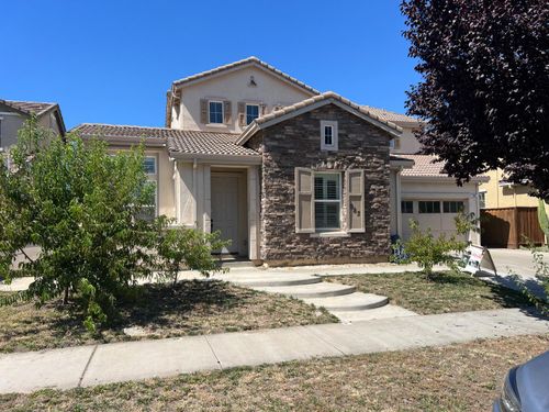983 Dry Creek Pl, Lathrop, CA, 95330-8614 | Card Image