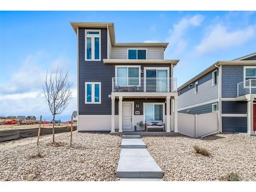 46562 Gold Prairie Dr, Bennett, CO, 80102-8860 | Card Image