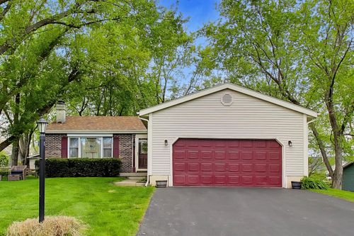 43w770 Fescue Ct, St. Charles, IL, 60175-8111 | Card Image