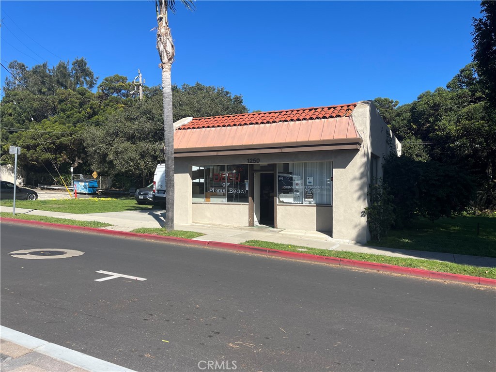 Commercial Sale in Pismo Beach 4
