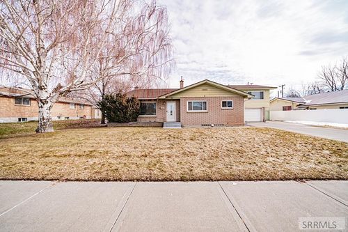 976 Canyon Ave, Idaho Falls, ID, 83402-1950 | Card Image