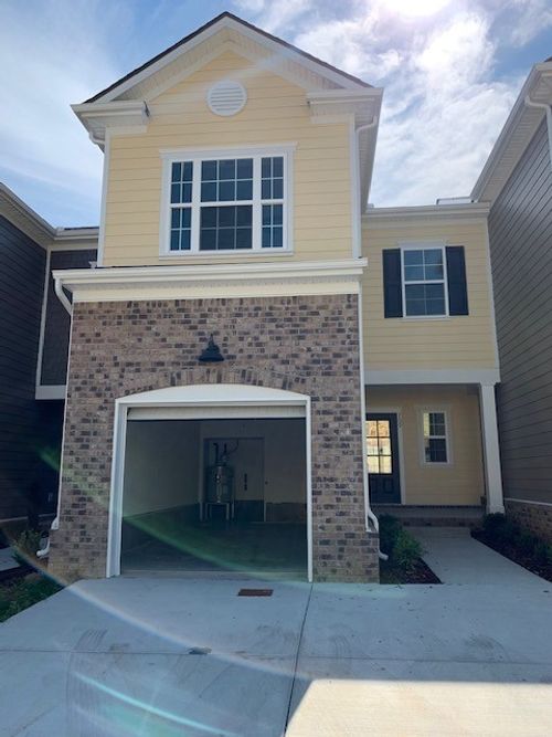 709 Finse Dr, Spring Hill, TN, 37174-3279 | Card Image