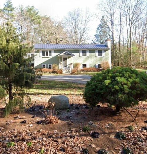 38 Drinkwater Rd, Exeter, NH, 03833-4600 | Card Image