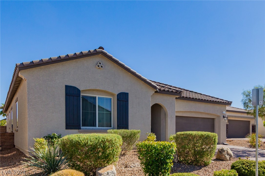 Jason Alexander Ave, North Las Vegas, NV 89031