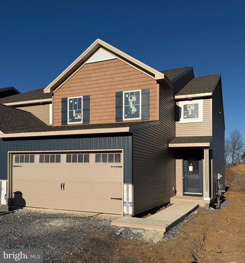 7225 White Oak Blvd, HARRISBURG, PA, 17112-8927 | Card Image