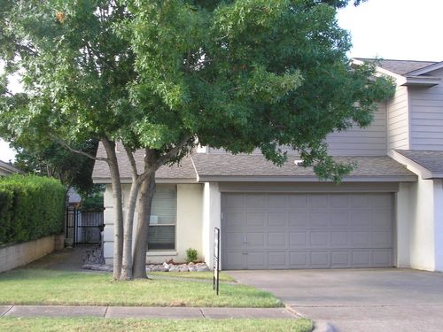 224 Wayside Ct, Bedford, TX, 76021-4157 | Card Image