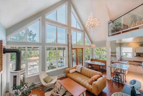 4981 Geer Rd, Sechelt, BC, V7Z0B9 | Card Image