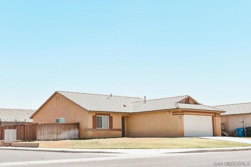 1036 Playa Del Norte, Calexico, CA, 92231-4520 | Card Image