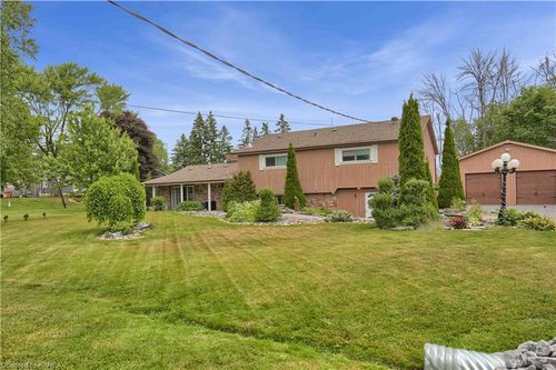 4541 Park Street, Harrowsmith, ON, K0H1V0 | Card Image