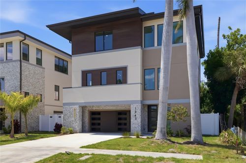 1943 Shore Acres Blvd Ne, SAINT PETERSBURG, FL, 33703-3453 | Card Image