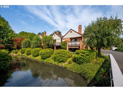 25-11992 Sw Royalty Ct, Portland, OR, 97224-2470 | Card Image