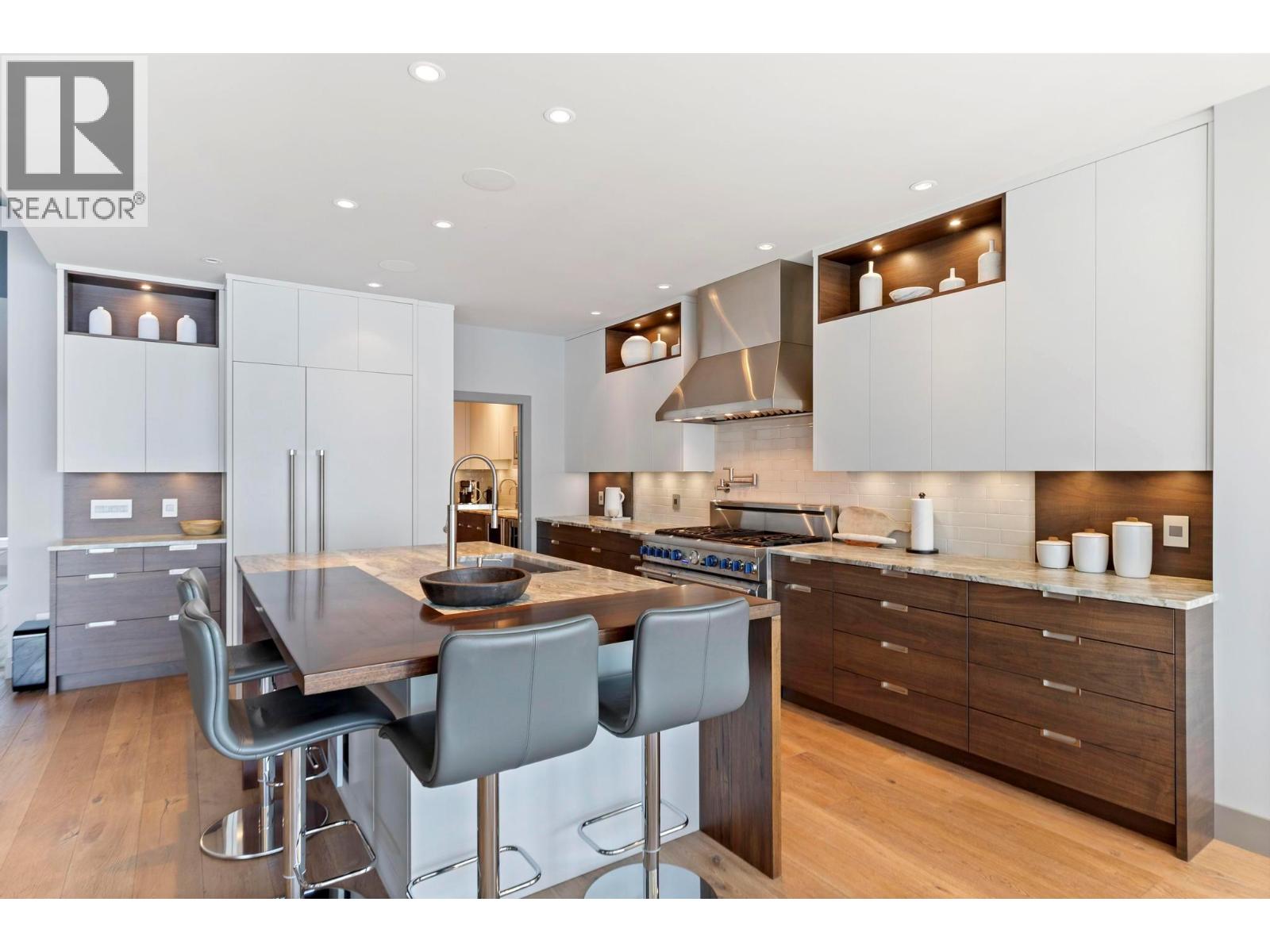 Residential in Lake Country 4