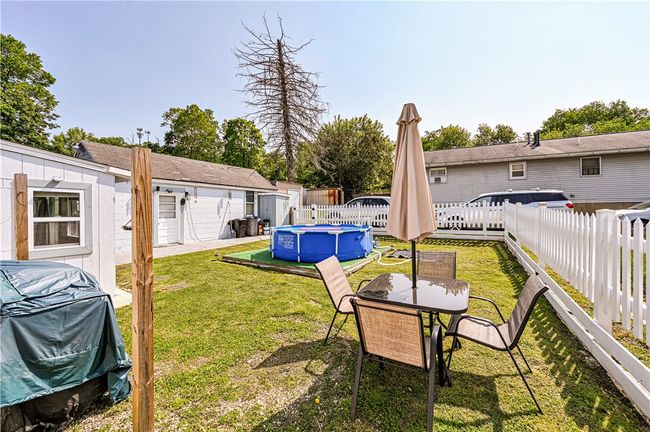2216 Keystone Ave, House other with 3 bedrooms, 2 bathrooms and 1 parking in Hempfield Twp - WML PA | Image 14