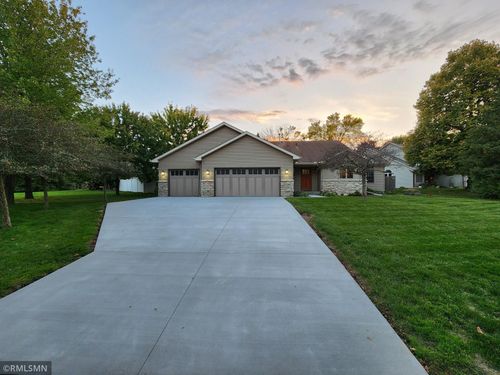 915 Ferndale Avenue S, Maplewood, MN, 55119 | Card Image