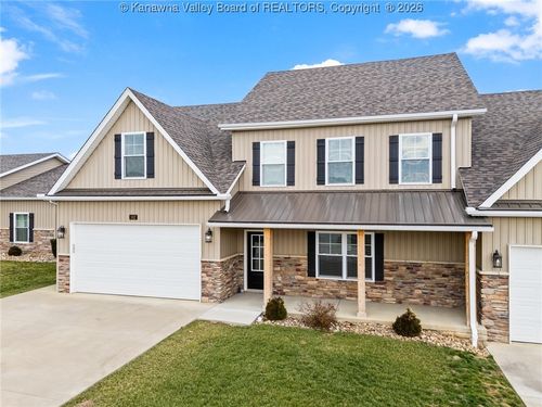 102 Loraine Way, Hurricane, WV, 25526 | Card Image