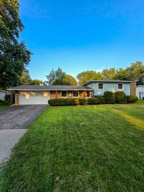 15821 S River Rd, Plainfield, IL, 60544-8117 | Card Image
