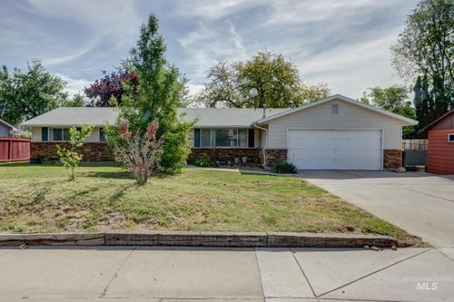 3702 N Cole Rd, Boise, ID, 83704-4411 | Card Image