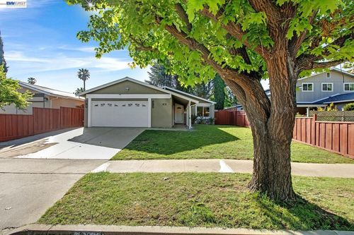 238 Arbor Valley Dr, San Jose, CA, 95119-1805 | Card Image