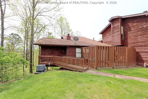 302 Powder Horn Rd, Charleston, WV, 25314-2412 | Card Image